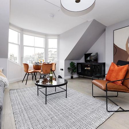 Altido Gorgeous Flat Overlooking Edinburgh Castle Exterior photo