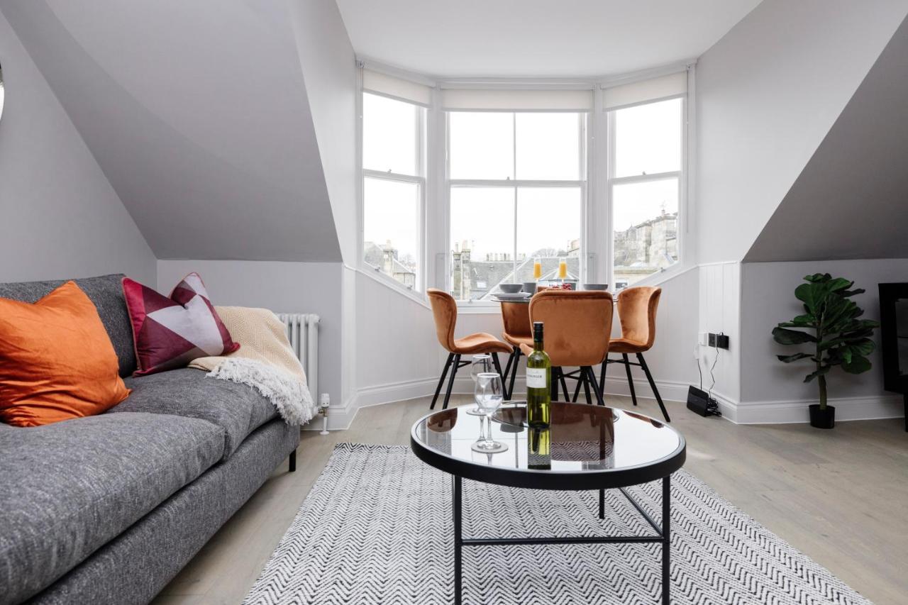Altido Gorgeous Flat Overlooking Edinburgh Castle Exterior photo