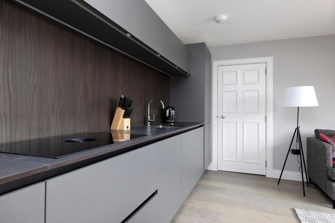 Altido Gorgeous Flat Overlooking Edinburgh Castle Exterior photo